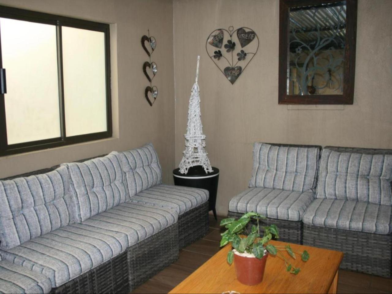La Belle Guesthouse Parys Dış mekan fotoğraf